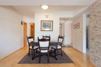 WHITE APARTMENT, Skopje (fotografie 5)