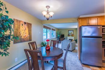 Sea View, Best Area, No Stairs, WD, 2 Bedrooms, Jacuzzi Bath, New Carpet, Balcony, View, 825sf, Tacoma (fotografie 3)
