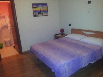 Dei Gerolomini, Neapel (Foto 3)