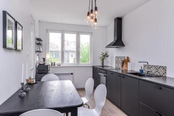 Stylish 2BD Flat with Balcony & Fast WiFi - Lozenets by Flat Mаnager, Sofia (foto 4)