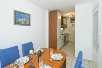 Apartments with WiFi Split - 15862, Split (photo 4)