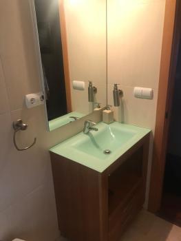 Habitación doble independiente con baño compartido, Granada (fotografie 3)