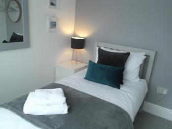 The Berwick - 3 Bed Townhouse near Birmingham Airport NEC & Genting, Birmingham (zdjęcie 4)