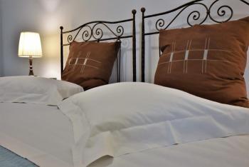 Ostria Studios, Adamas (foto 2)