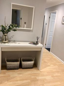 AB - Top floor 2 bed modern town centre apartment with parking for one vehicle, Stratford-upon-Avon (Foto 2)