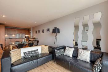 Modern Riverfront Apt. 10 mins from Hydro/SECC, Glasgow (fotografie 3)