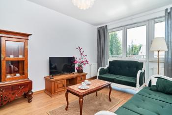 Vintage Apartment in New Estate with PARKING - Krzyki Wrocław by Noclegi Renters, Vratislav (fotografie 2)