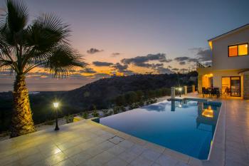 Villa Blue Jadeite, Peyia (photo 2)