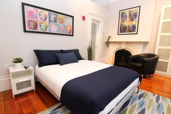 Charming & Stylish Studio on Beacon Hill #8, Бостон (фото 2)