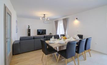Josipa & Jelena Apartment, Senj (foto 2)