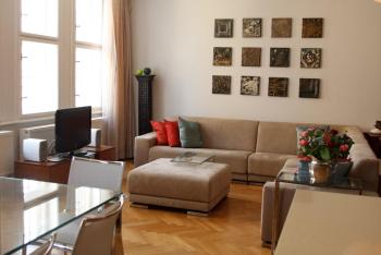 Spacious elegance in the heart of Old Town, Прага (фото 2)