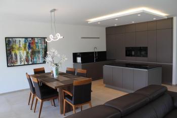 Großes Apartment im Zentrum von Dresden, 2 Schlafzimmer, 2 Bäder, Balkon, Drážďany (fotografie 2)