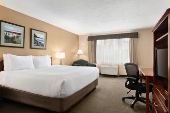 Days Inn & Suites by Wyndham Moncton, Монктон (фото 4)
