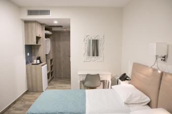Hyperion Hotel, Mirtéai (Foto 3)