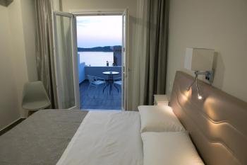 Hyperion Hotel, Mirtéai (Foto 2)