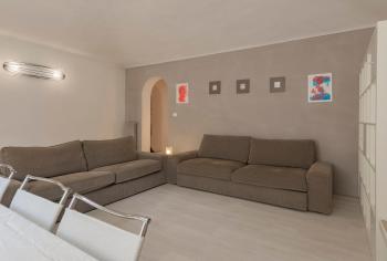Porta Nuova Apt X6 with Balcony, Turin (photo 2)