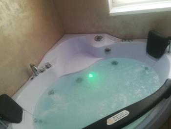 Jacuzzi Room, Subotica (foto 3)