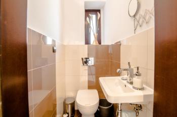 White Apartments with AC by Kovee, Bratislava (Foto 5)