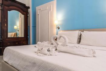 Aragonese Luxury Rooms, Neapel (Foto 2)