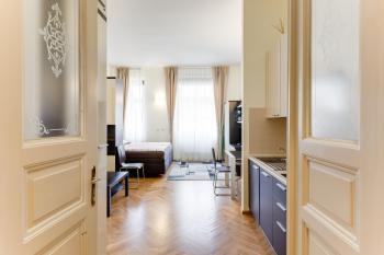 Hálkova Studio, Praha (fotografie 4)