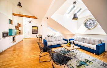 5BR+3.5BT Wilson Central apt., Praha (fotografie 2)
