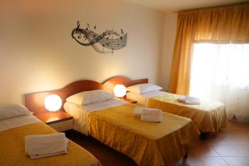 B&B Music, Milán (fotografie 3)