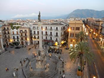 VUCCIRIA 57 locazione turistica nel cuore pulsante della movida!, Palermo (zdjęcie 2)