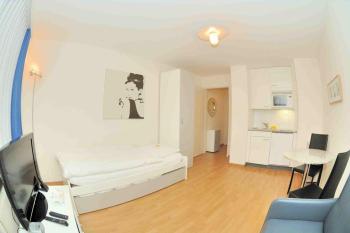 Cozy studio near central station - Crown 38, Zúrich (foto 3)