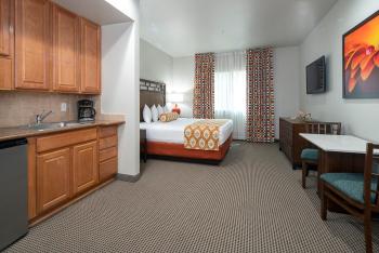 Tahiti All-Suite Resort, Las Vegas (photo 3)