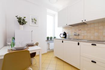 Chmielna Central Warsaw Apartment by BookingHost, Varšava (fotografie 2)