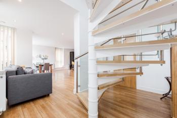 Spacious Excel London Apartment with Balcony, River View and Parking Sleeps 8, Londýn (fotografie 2)