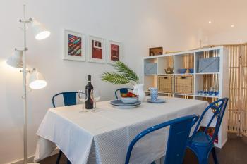 Typical Light Filled Graça Apt w AC, By TimeCooler, Lisbon (photo 3)