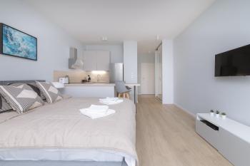 Jaktorowska Bright Studio by BookingHost, Varšava (fotografie 4)
