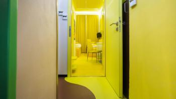 Apartment COLOURS - your 7 colour experience in centre of Prague, Praha (fotografie 5)