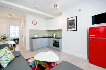 F4 Greek Street by City Living London, Londyn (zdjęcie 4)