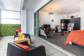 *Vibrant Viaduct Harbour Apartment with Balcony & Best Location* Auckland, Auckland (zdjęcie 5)