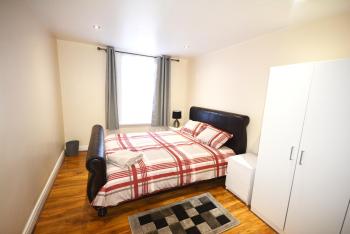 London Zone 2 Three Bedroom Apartment, Londýn (fotografie 5)