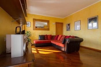 Bright house with 2 bedrooms & a unique terrace, Bergamo (foto 3)