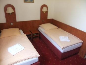 Hotel Adriatic, Hannover (photo 2)