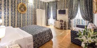 Relais Fontana Di Trevi Hotel, Řím (fotografie 4)