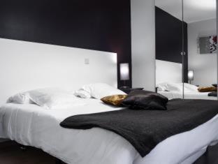 THC Gran Via Hostel, Madrid (photo 3)