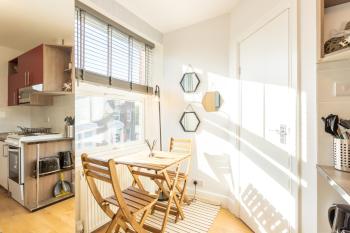 Modern and Chic Studio Flat for 2 people in West Kilburn by Queen's Park, Londyn (zdjęcie 4)