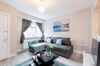 Modern 2-Bed, 2-Bath Bungalow, Dartford (foto 4)