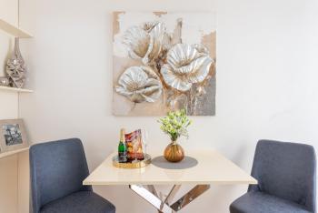 COZY&QUIET apartment with A/C in city centre, Praha (fotografie 2)