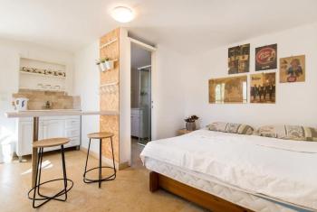 Designed Studio Apartment, Kefar Weradim (fotografie 3)