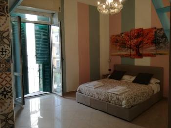 Amedeo Square, Neapel (Foto 2)