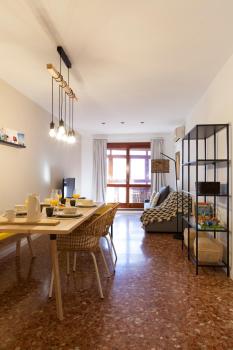 CASA FLORIT - Old Town Apartment - 4 Travelers - Quart Towers, Valencia (photo 2)