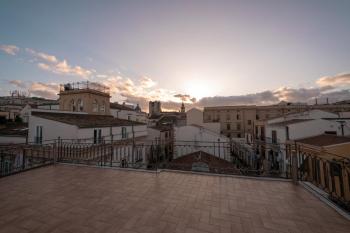 Sunny loft with terrace and Jacuzzi in the city centre, Palermo (fotografie 5)