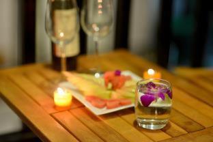 Nostalgia Hotel and Spa, Hoi An (photo 3)