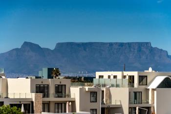 Azure 25, Big Bay (photo 4)